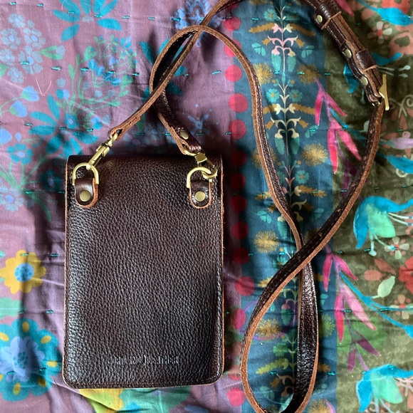 Portland Leather Coldbrew Parker Crossbody - Picture 2 of 7